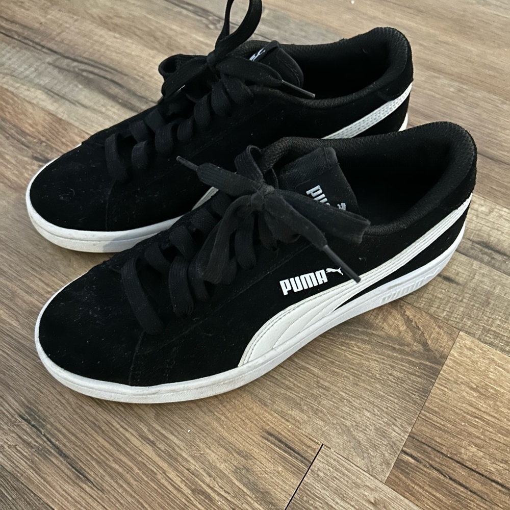 Puma Classic Suede Sneakers